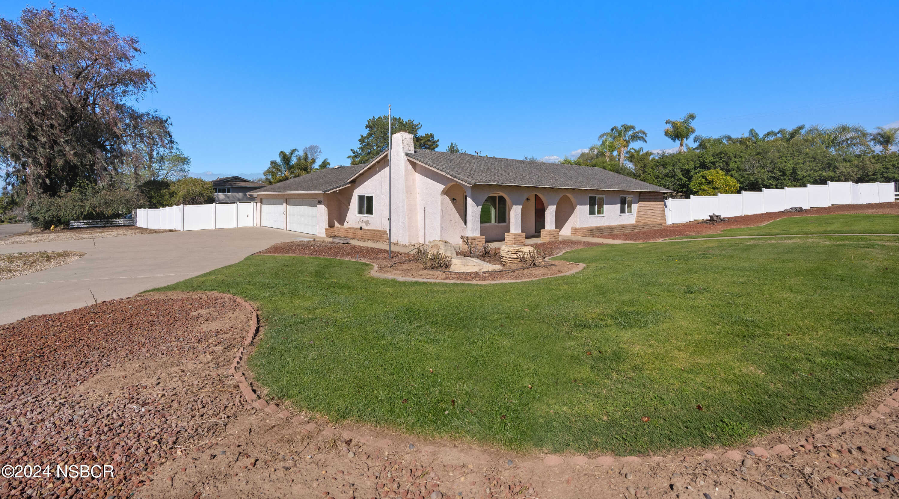 photo 3: 2135 Lake Marie Drive, Santa Maria CA 93455