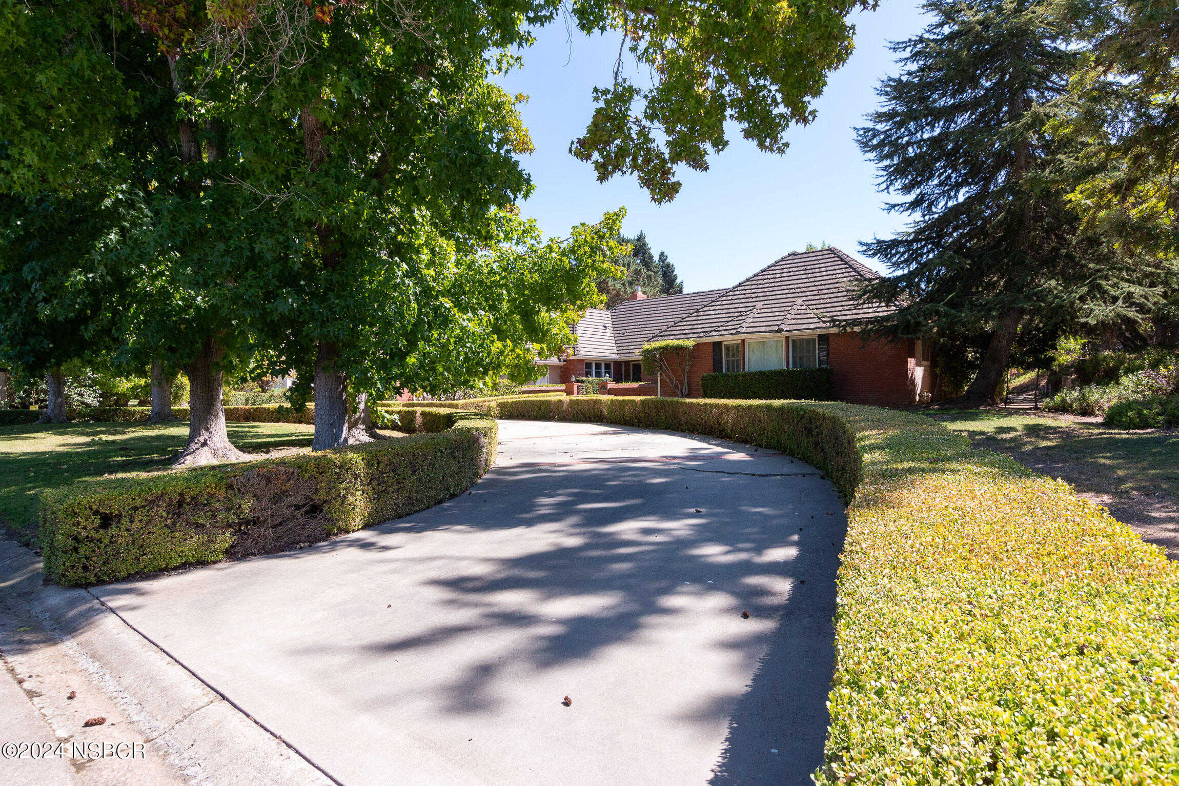 photo 1: 220 Deer Run Lane, Santa Maria CA 93455