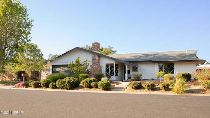 photo 1: 507 Thumbelina Drive, Buellton CA 93427