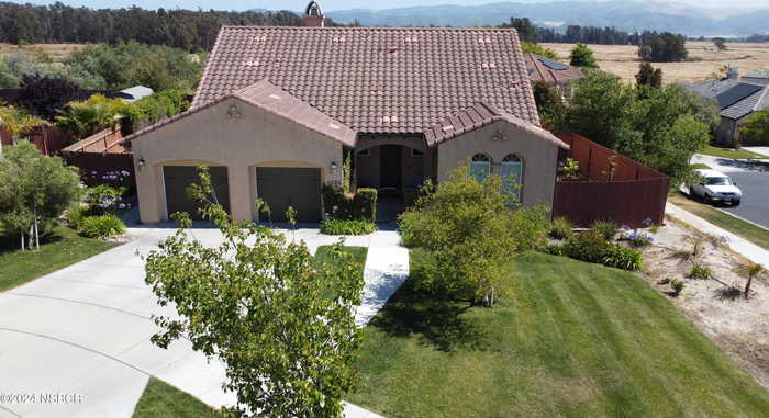 photo 1: 4024 Sagan Court, Lompoc CA 93436