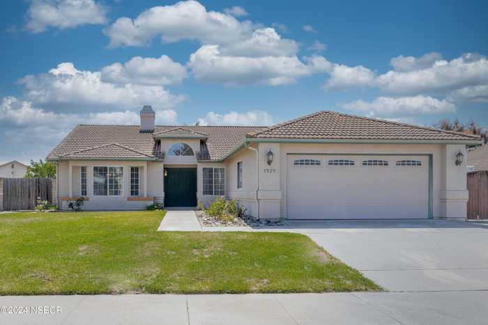 photo 1: 1525 Gardenia Street, Lompoc CA 93436