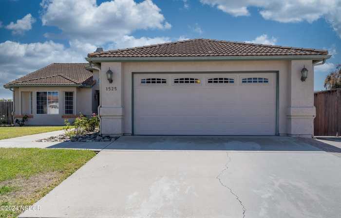 photo 42: 1525 Gardenia Street, Lompoc CA 93436