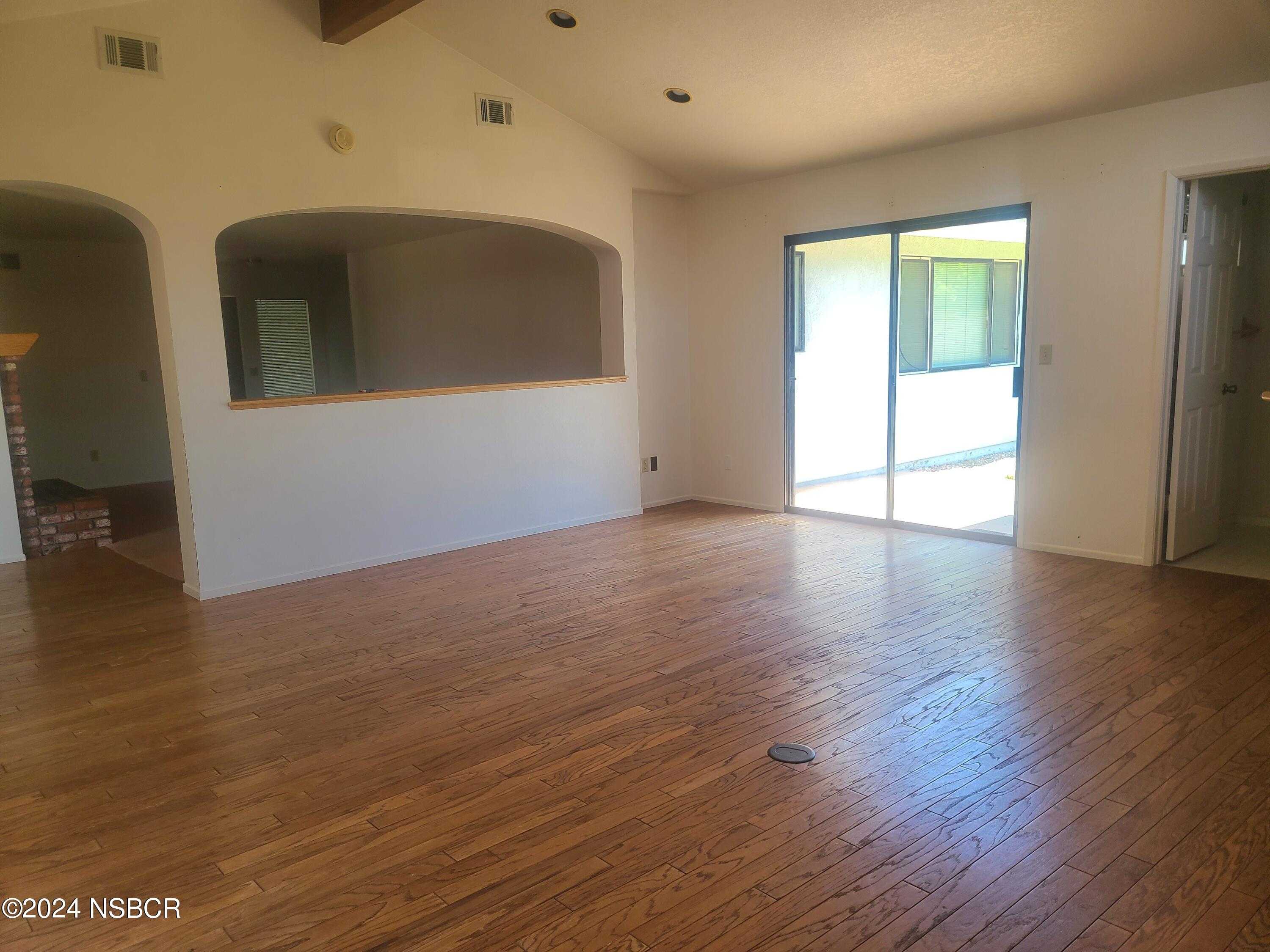 photo 3: 300 Countrywood Drive, Lompoc CA 93436