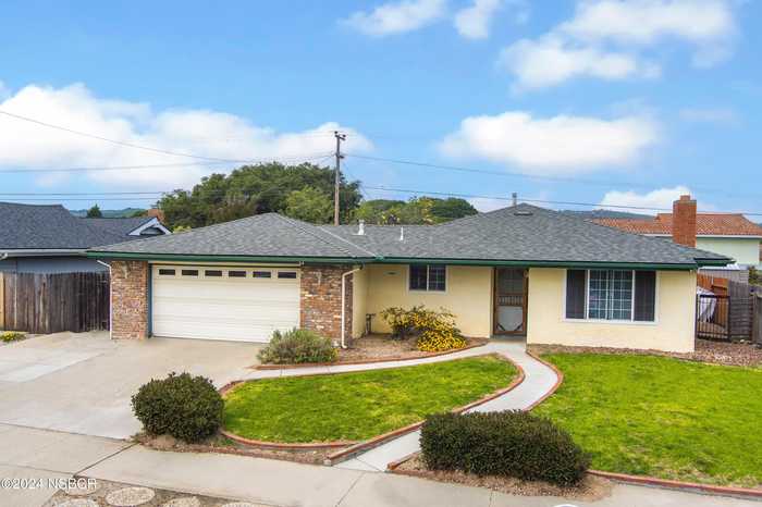 photo 1: 4167 Arcturus Avenue, Lompoc CA 93436