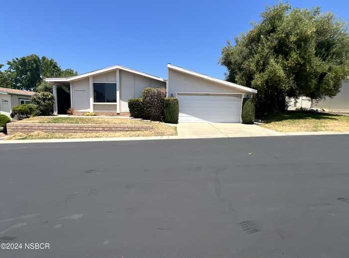 photo 1: 1117 Glen Ellen Lane Unit 151, Santa Maria CA 93455