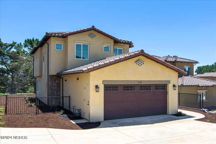 photo 1: 240 Oak Hill Drive, Lompoc CA 93436