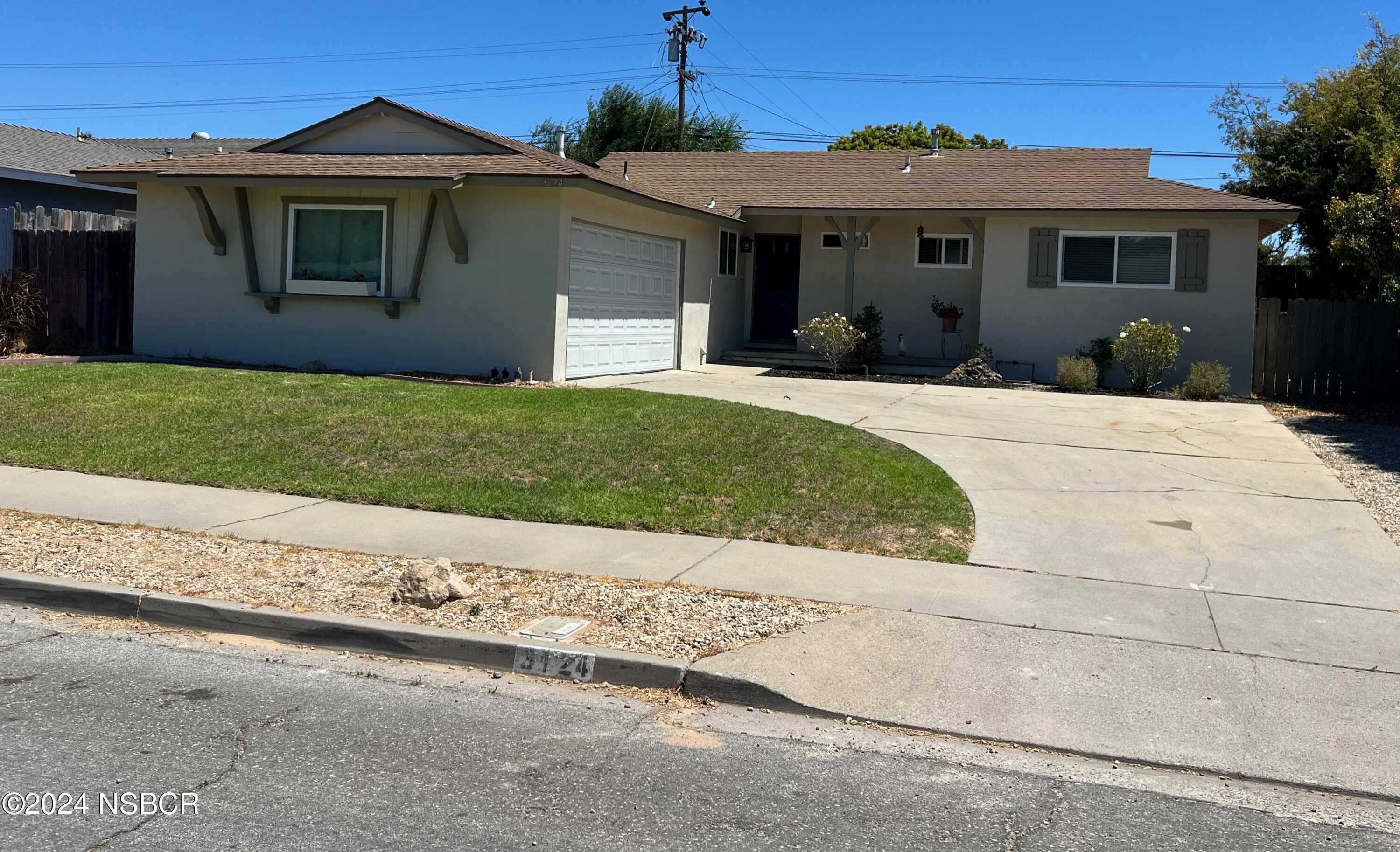 photo 1: 3124 Courtney Drive, Santa Maria CA 93455