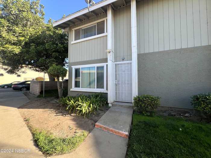 photo 2: 509 E Park Avenue Unit 10, Santa Maria CA 93454