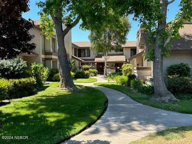 photo 2: 1207 Brownstone, Santa Maria CA 93454