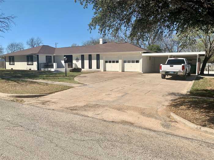 photo 1: 701 Cooke Street, Nocona TX 76255