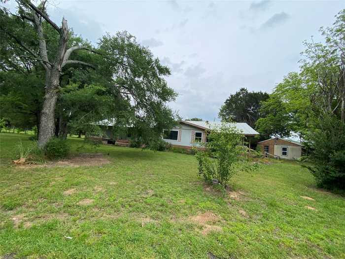 photo 2: 920 Vz County Road 3504, Wills Point TX 75169