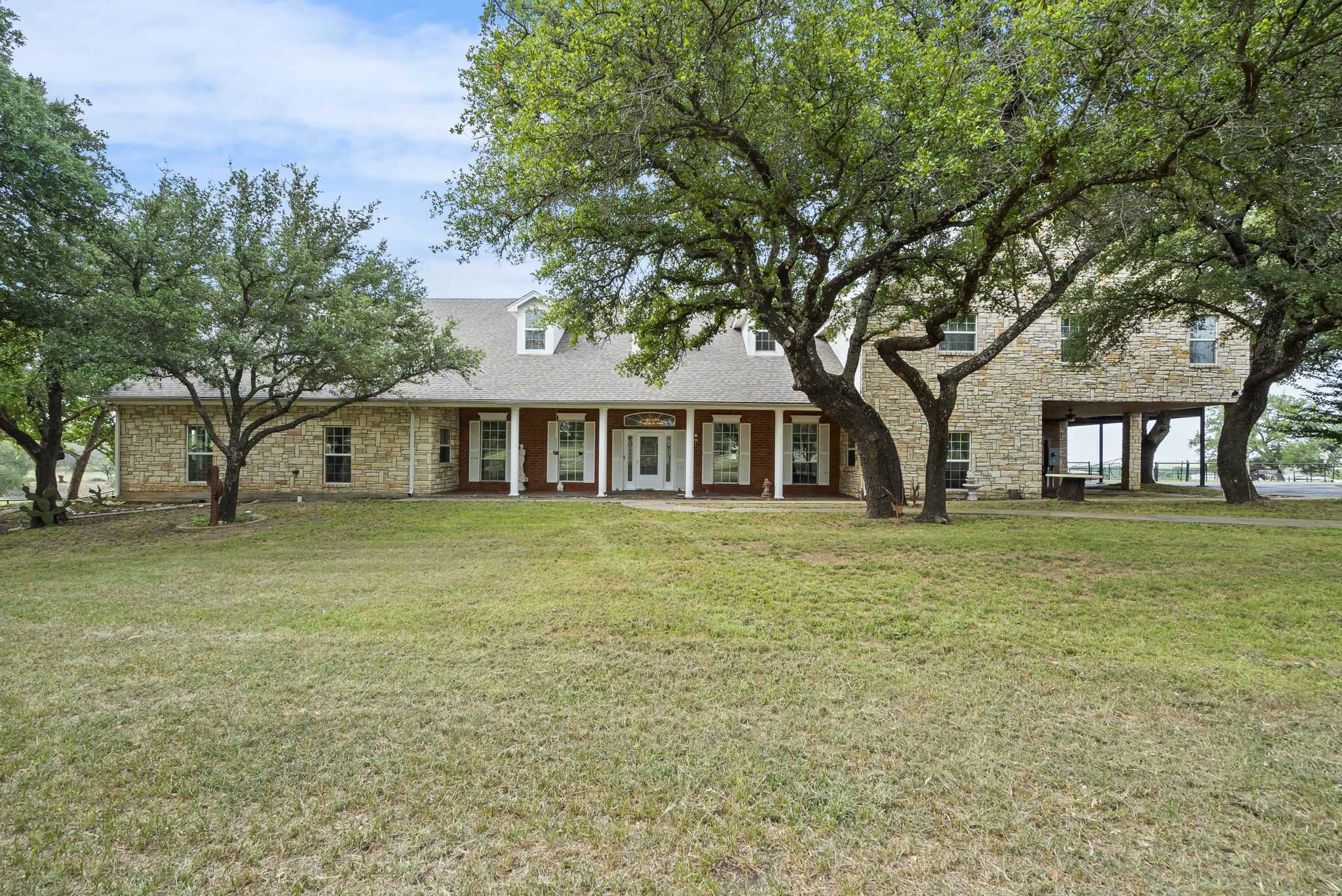 photo 1: 1401 Lution Drive, Weatherford TX 76087