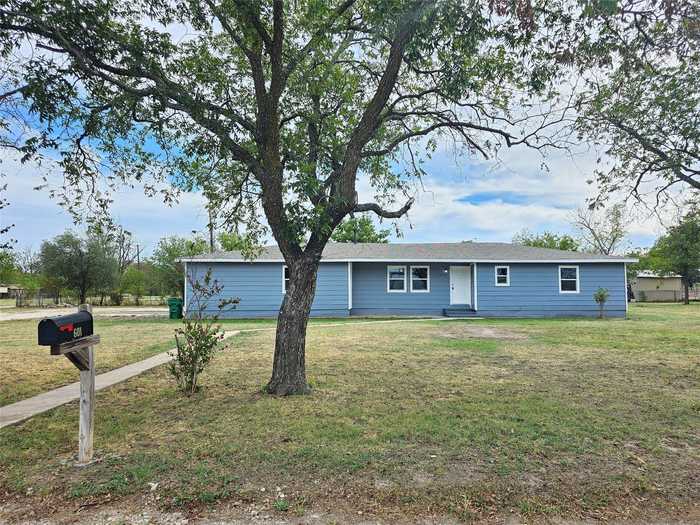 photo 1: 601 W 7th Street, Coleman TX 76834