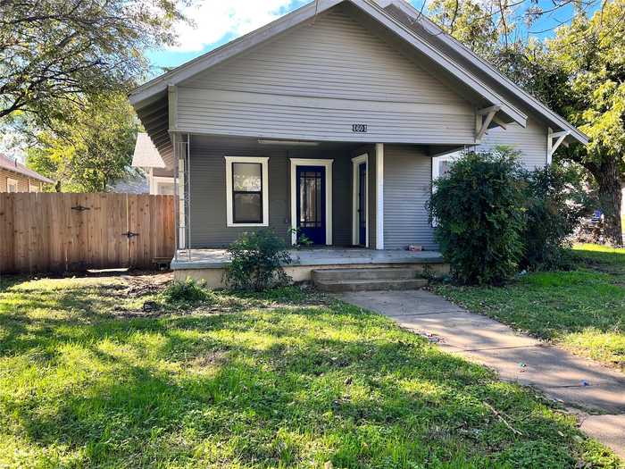 photo 1: 1601 Durham Avenue, Brownwood TX 76801