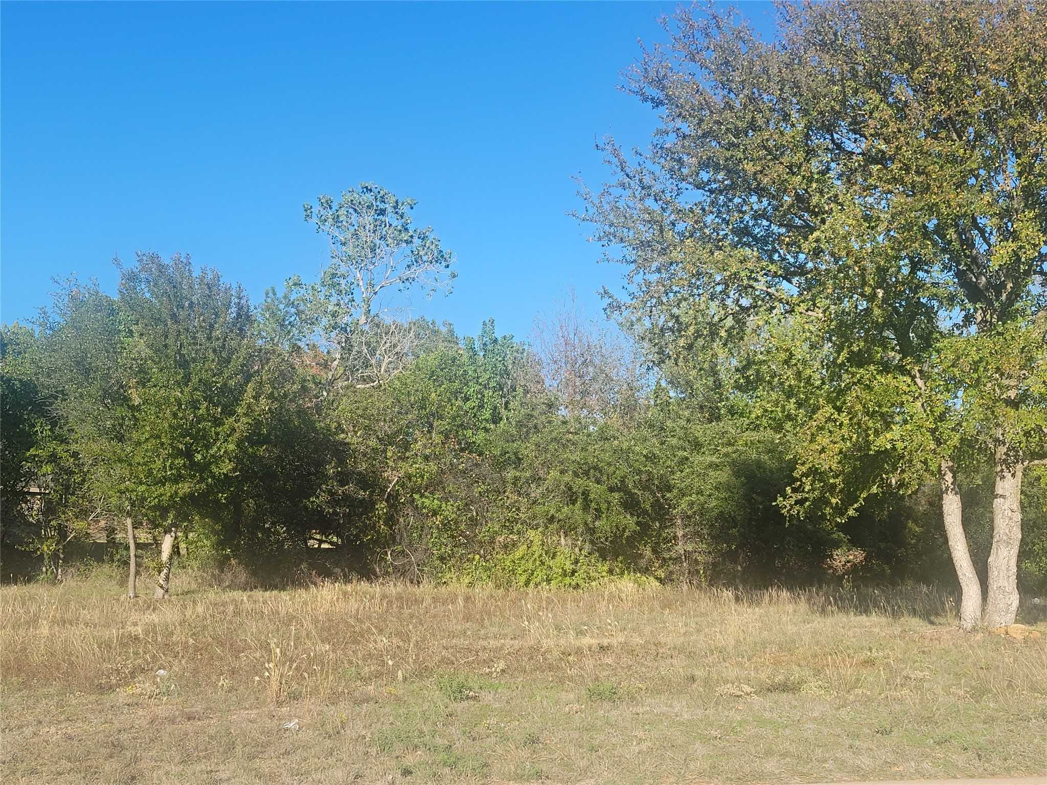 photo 3: 1001 Westwood Drive, Graham TX 76450