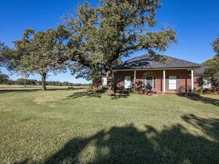 photo 2: 3571 Upper Montague Road, Bowie TX 76230