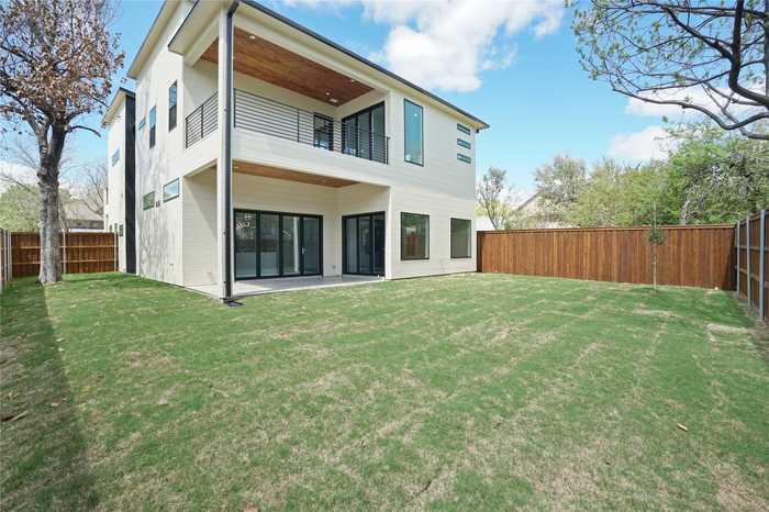 photo 1: 4402 Camden Avenue, Dallas TX 75206