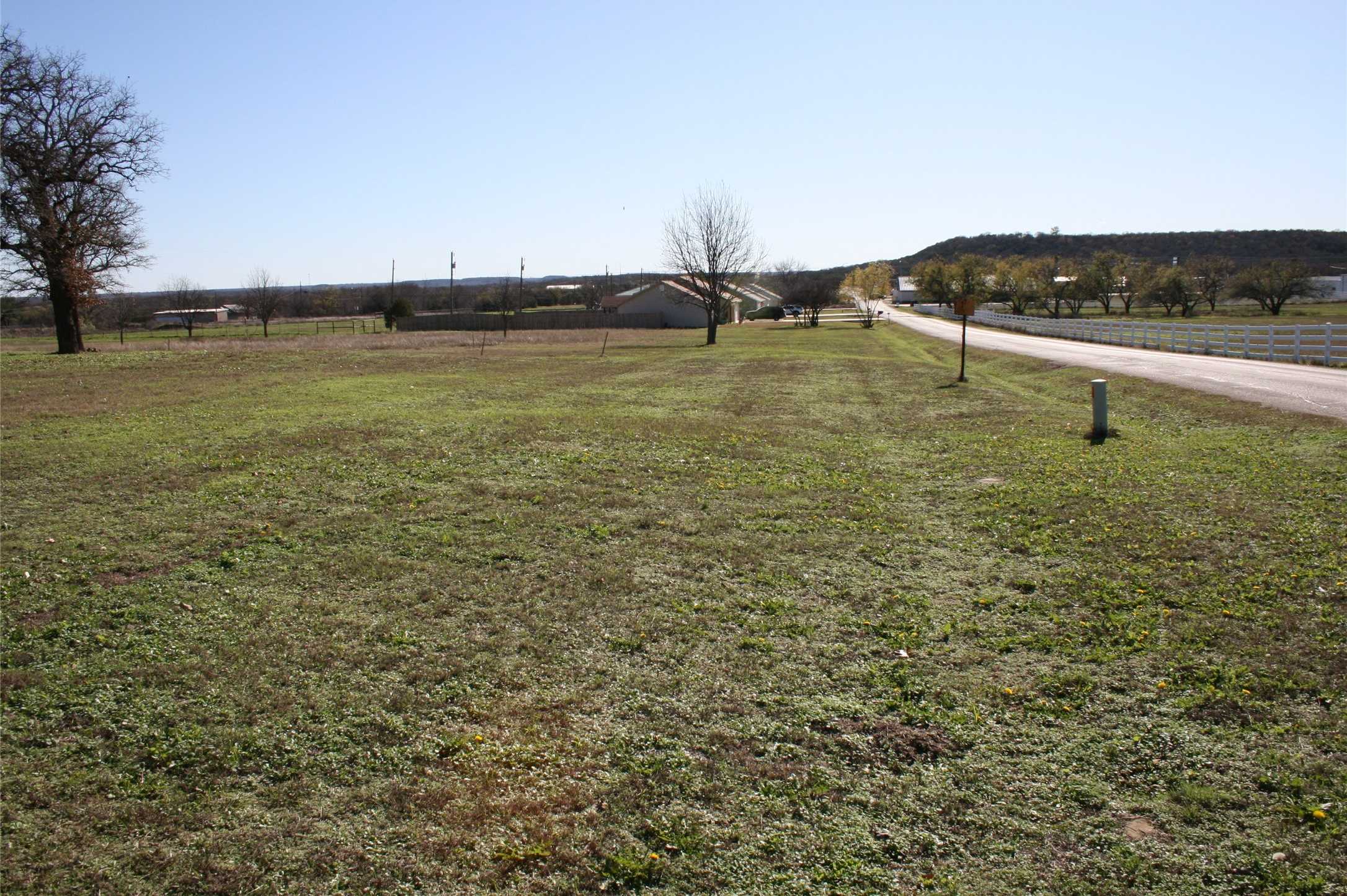 photo 2: 600 Holly Hill Road, Mineral Wells TX 76067