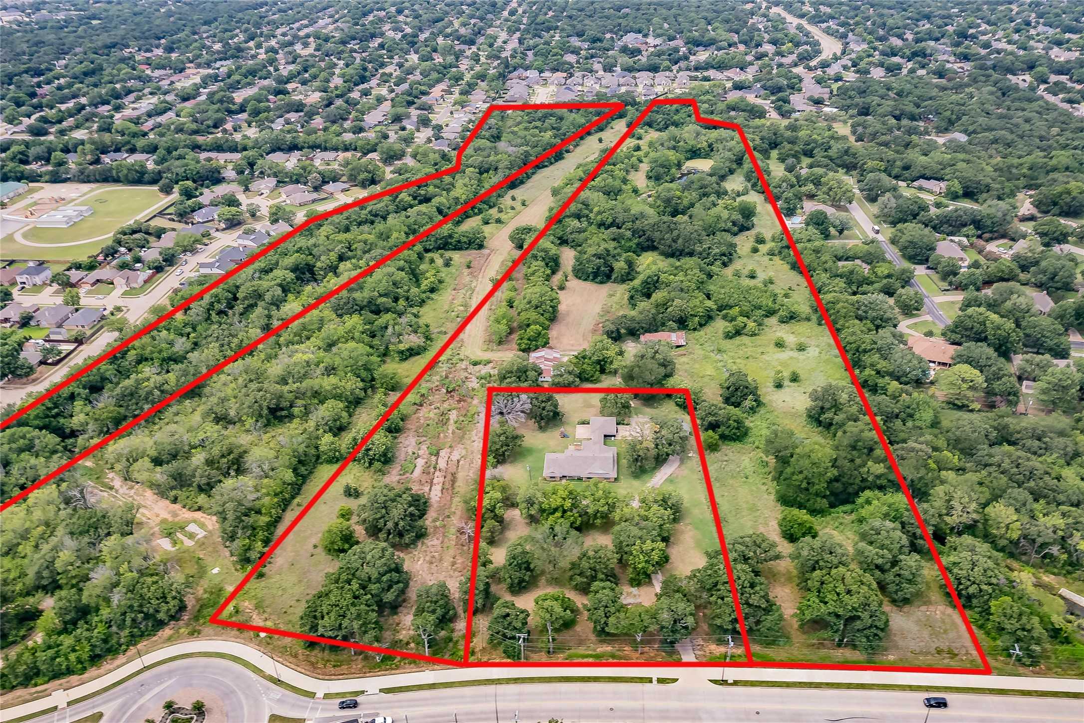 photo 1: 4101 Curry Road, Arlington TX 76001