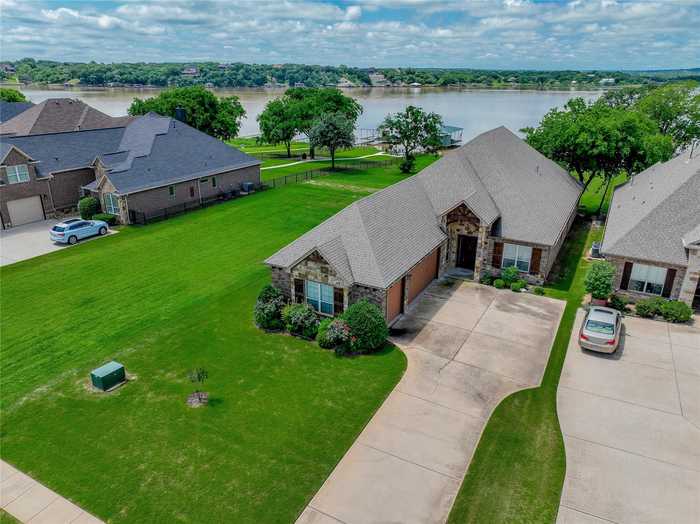 photo 2: 3612 Abes Landing Drive, Granbury TX 76049