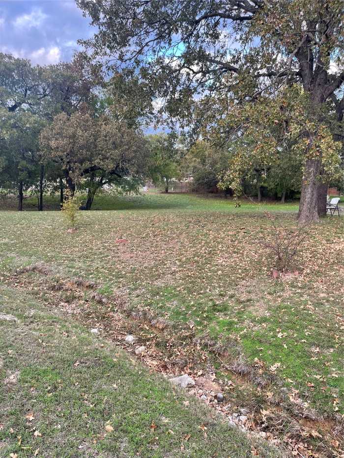 photo 1: Grandview Dr Drive, Lake Dallas TX 75065