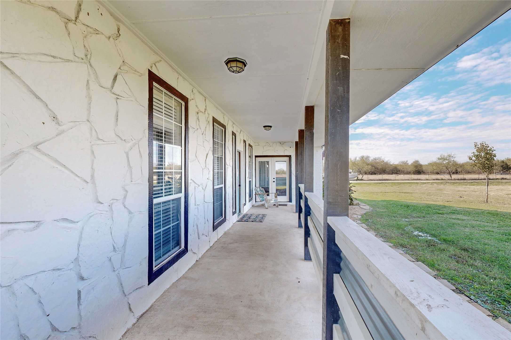 photo 3: 6842 County Road 4042, Kemp TX 75143