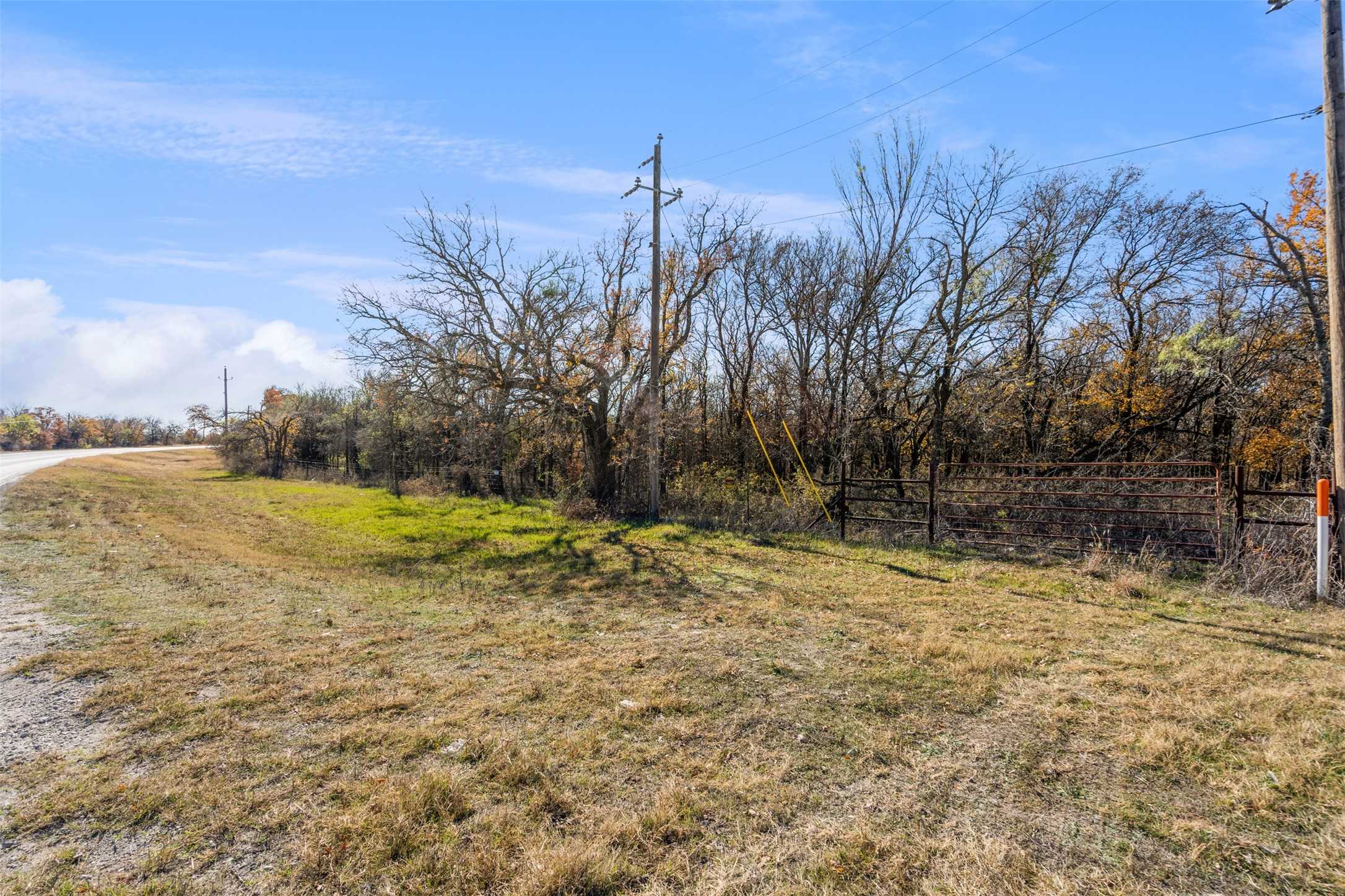 photo 2: 1519 Private Road, Bridgeport TX 76426