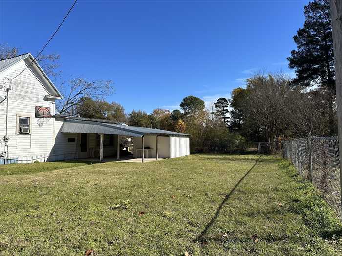 photo 2: 310 E Fannin Street, De Kalb TX 75559