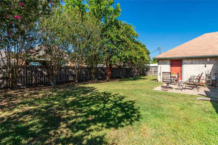 photo 17: 3925 JASMINE ST Street, Paris TX 75462