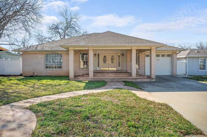 photo 1: 312 Hollywood A Street, Coleman TX 76834