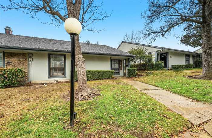 photo 2: 13628 Flagstone Lane, Dallas TX 75240