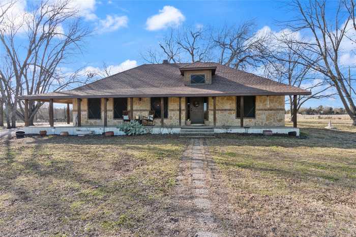 photo 2: 1542 W Reindeer Road, Lancaster TX 75146