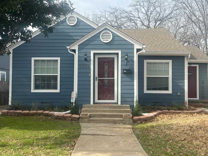 photo 1: 2507 Gilford Street, Dallas TX 75235