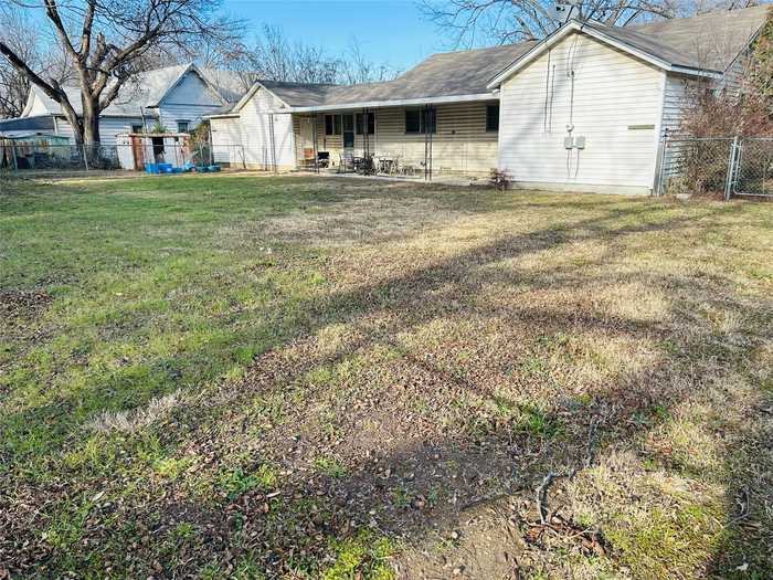 photo 20: 203 N Avenue H, Clifton TX 76634