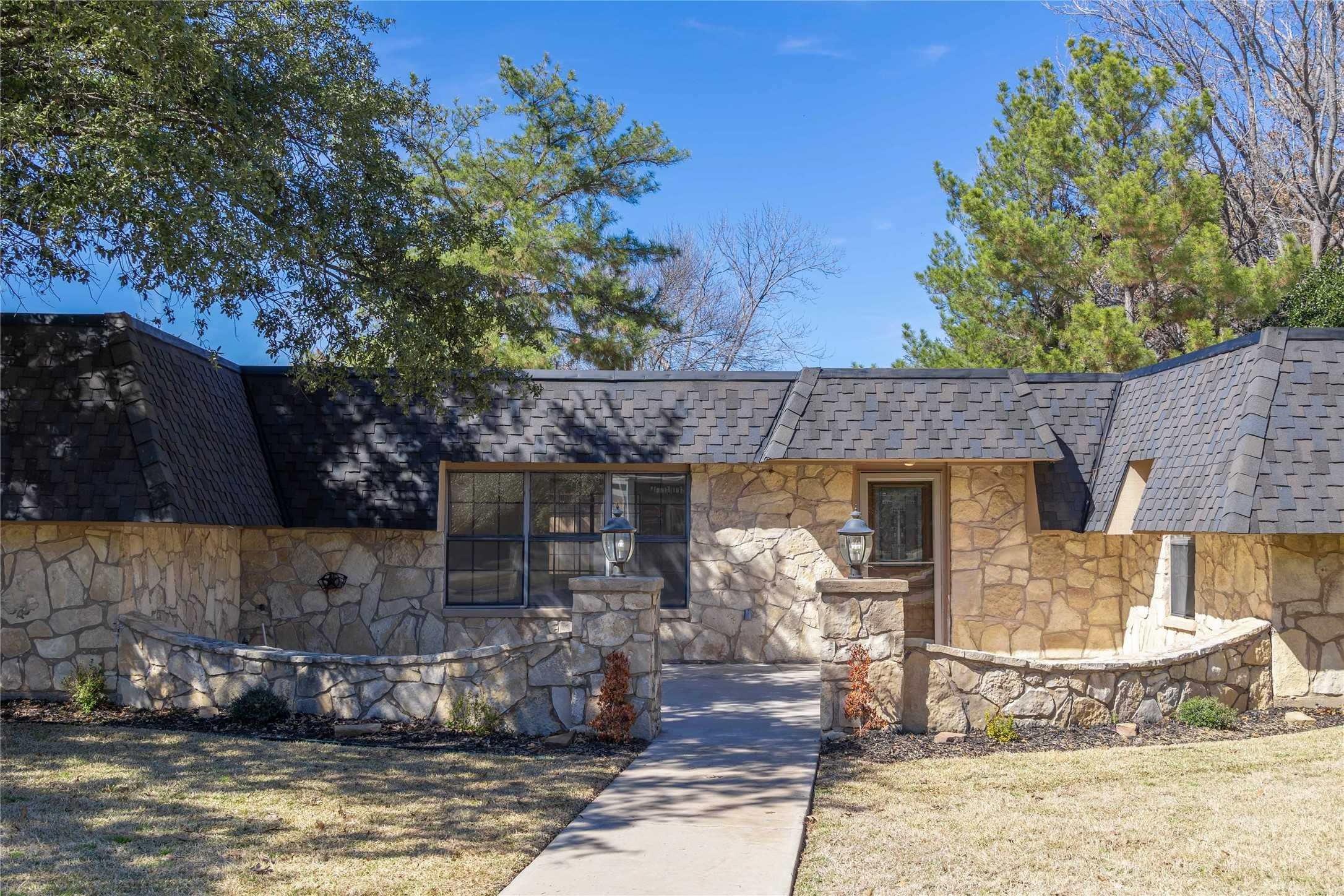 photo 1: 2700 Good Shepherd Drive, Brownwood TX 76801