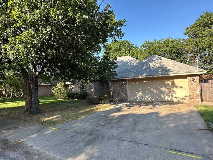 photo 1: 619 S Jefferson Street, Pilot Point TX 76258