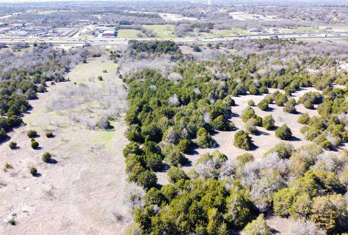 photo 7: 626 S Interstate 35 E, Lancaster TX 75146