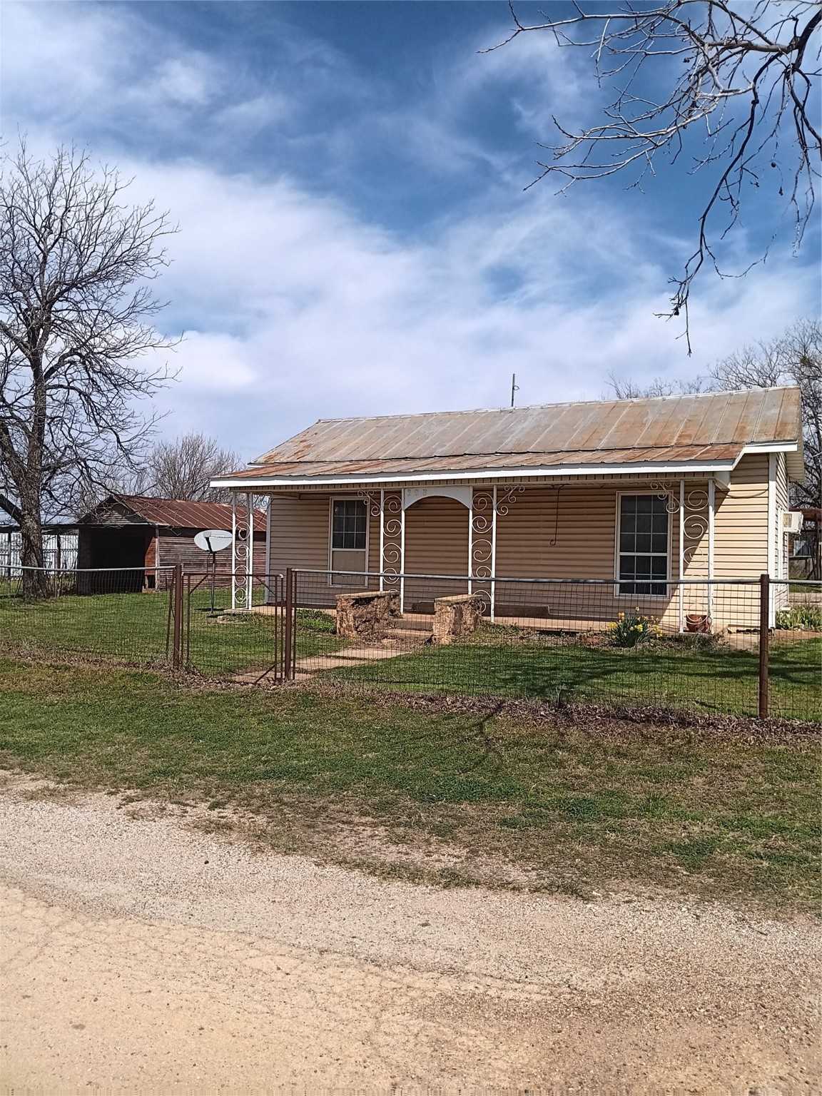 photo 1: 208 Brown Street, Ranger TX 76470