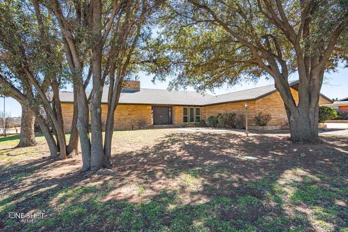 photo 1: 1908 Country Club Drive, Sweetwater TX 79556