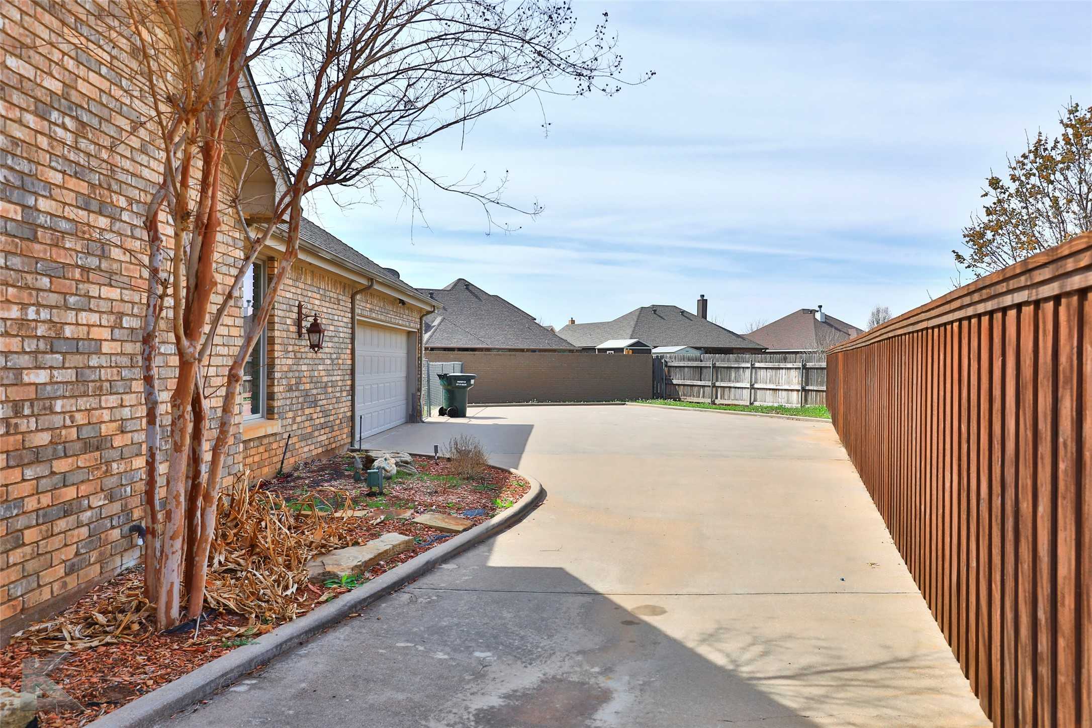 photo 3: 4942 Durham Circle, Abilene TX 79606