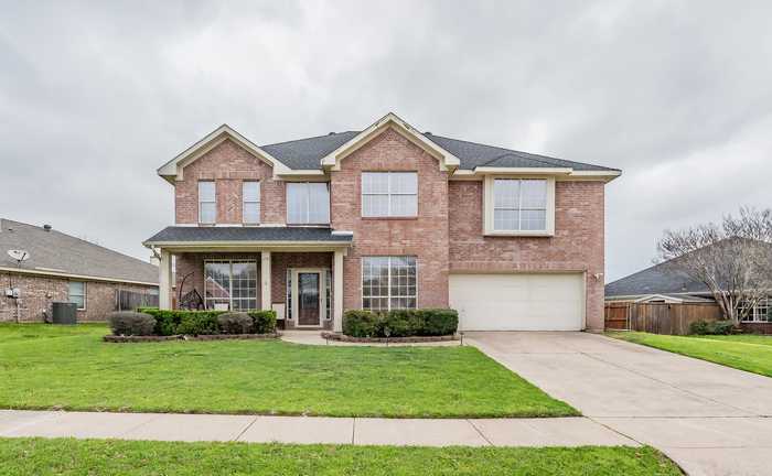 photo 2: 5775 Fall Creek Drive, Haltom City TX 76137