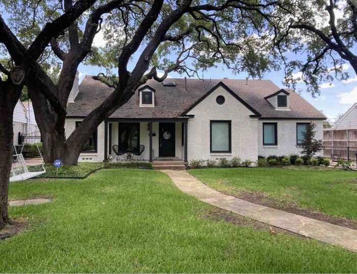 photo 1: 3608 Westcliff Road S, Fort Worth TX 76109