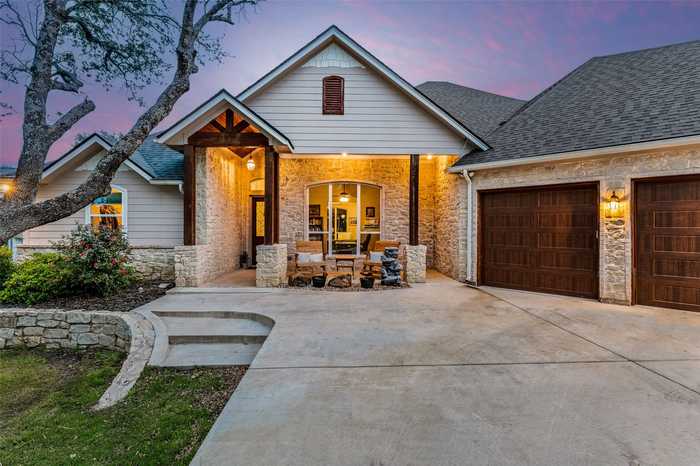 photo 2: 2019 Green Wing Drive, Granbury TX 76049