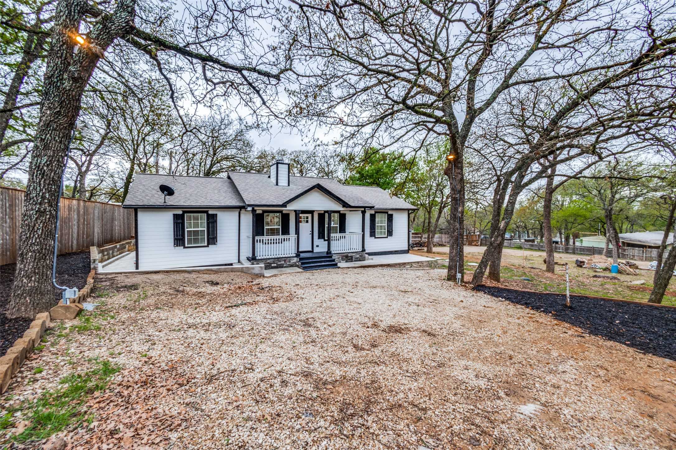 photo 1: 1207 Pecan Drive, Bartonville TX 76226