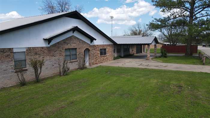 photo 2: 133 Shenandoah Drive, Comanche TX 76442