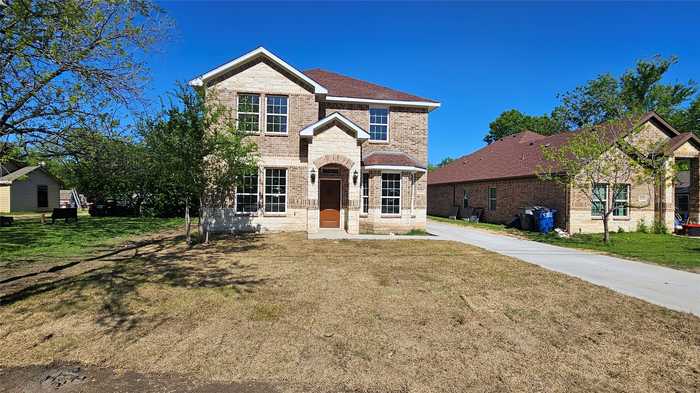 photo 2: 4350 Highland Street, Lancaster TX 75134