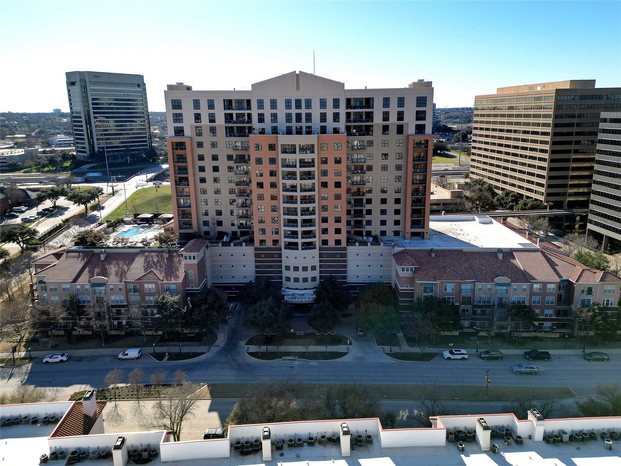 photo 3: 330 Las Colinas Boulevard Unit 1320, Irving TX 75039