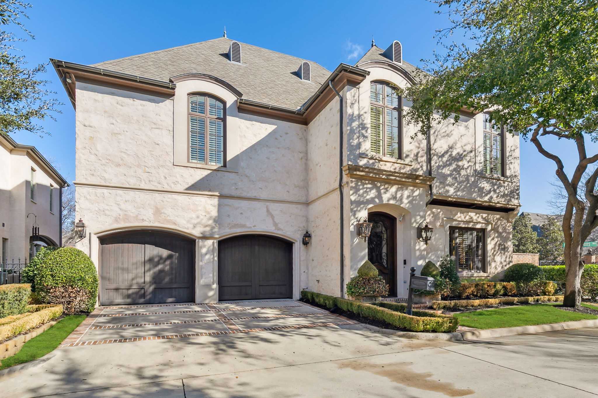 photo 2: 1 Bretton Woods Way, Dallas TX 75220