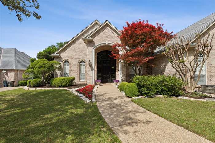 photo 2: 6725 Crooked Stick Drive, Fort Worth TX 76132