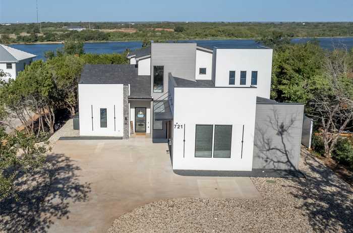 photo 1: 721 Grandview Drive, Granbury TX 76049